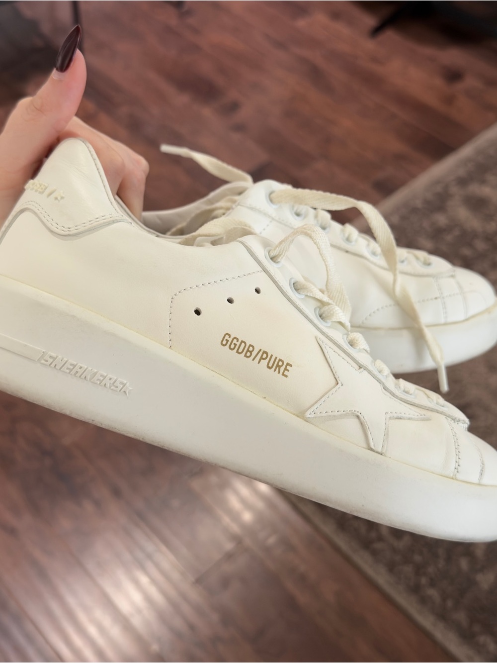 Golden Goose Pure White Leather Low-Top Sneakers with Gold Logo